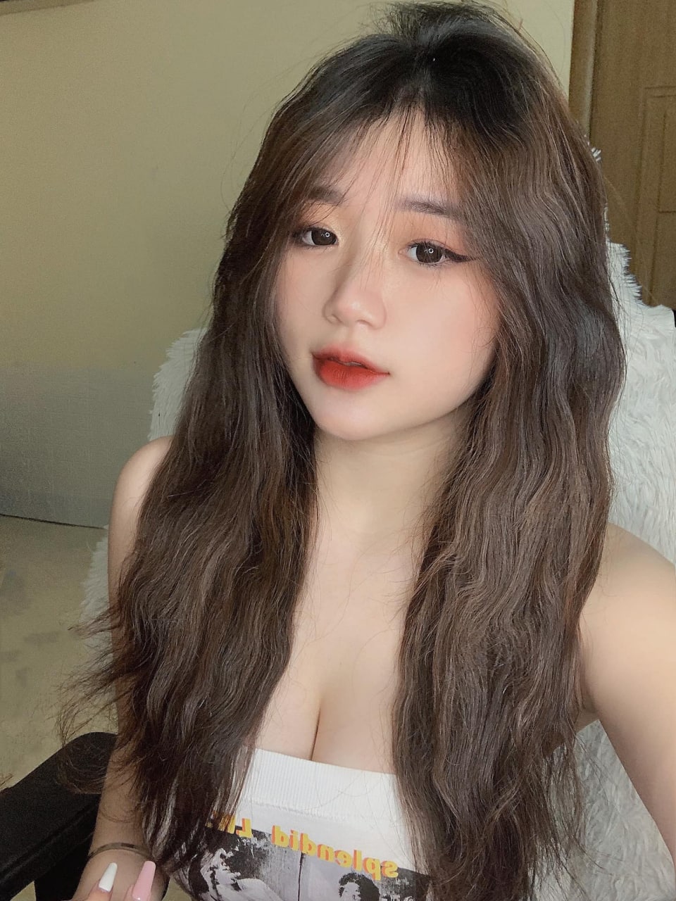 Địt nhau với bố mỗi khi chồng đi tắm